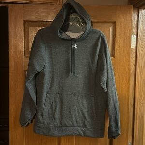 Men’s S Under Armour hoodie!